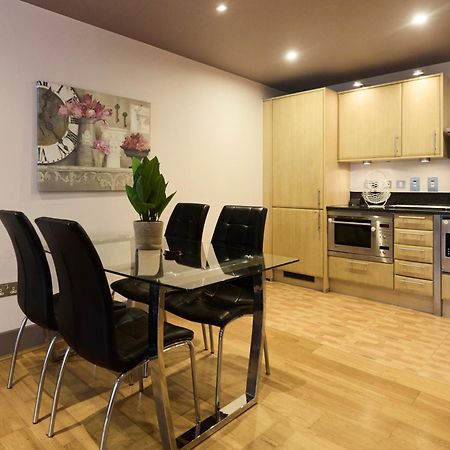 The Vauxhall Hideout - Comfy 2Bdr Flat With Balcony London Exterior photo